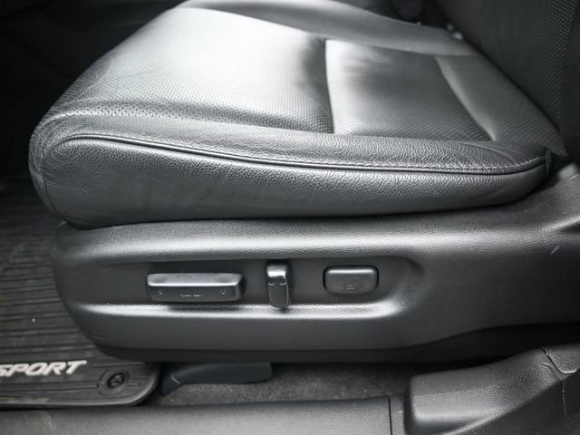 Used 2023 Honda Passport EX-L image 12