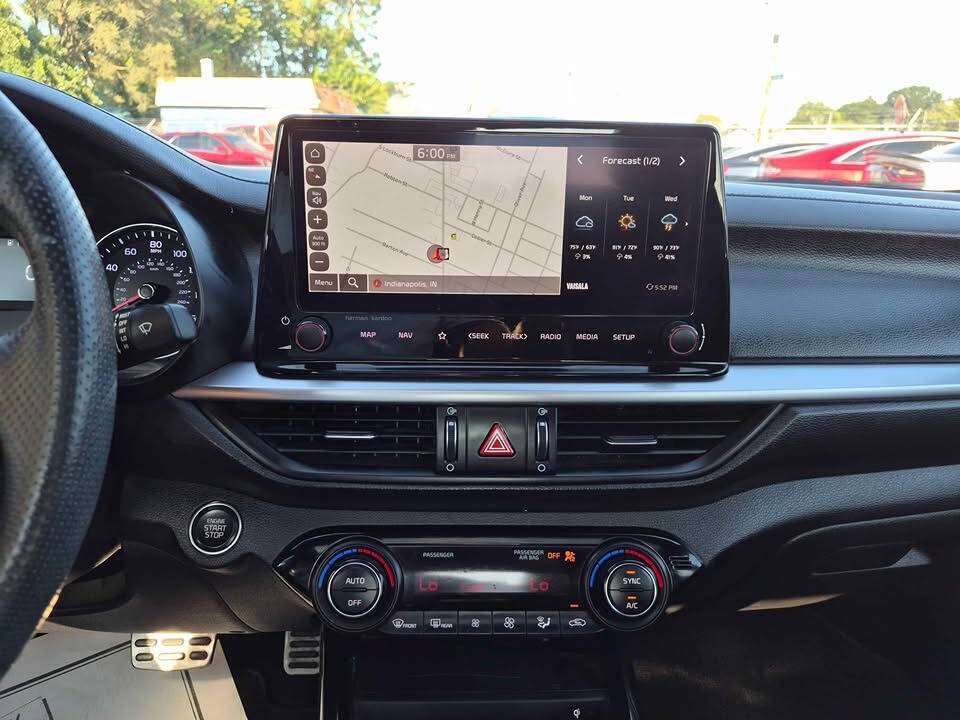 Used 2024 Kia Forte GT-Line w/ GT-Line Premium Package FWD image 10