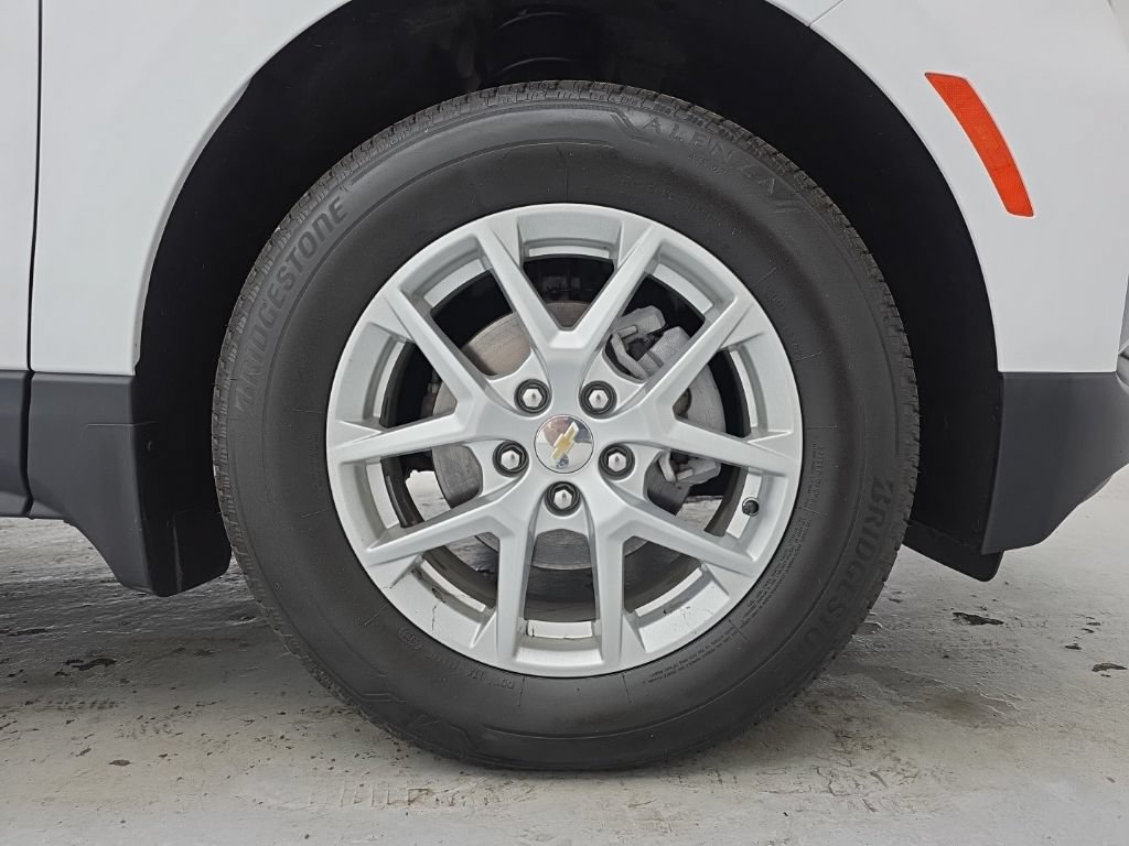 Used 2023 Chevrolet Equinox LT w/ LPO, Floor Liner Package AWD/4WD image 19