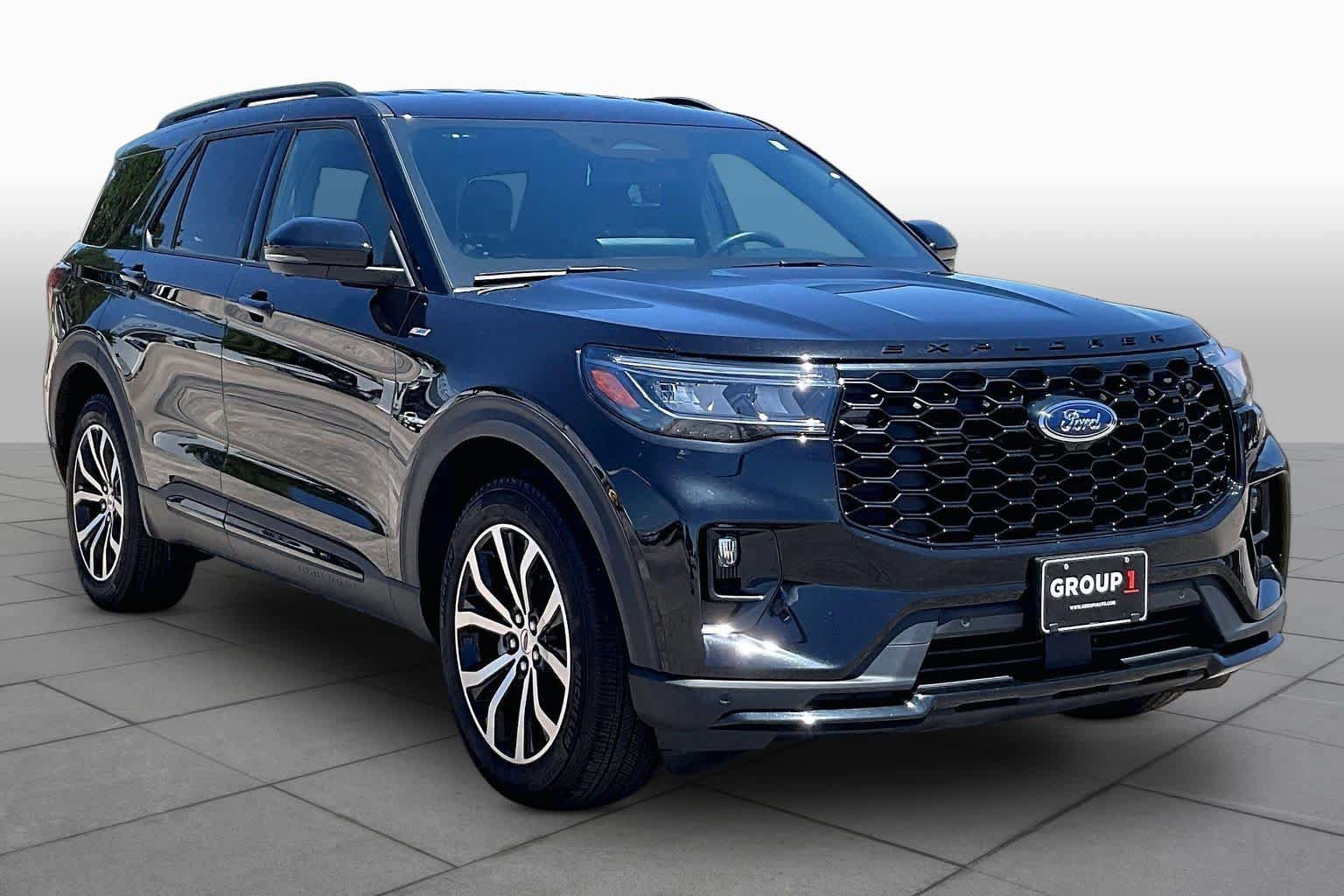 Used 2026 Ford Explorer ST-Line AWD/4WD image 3