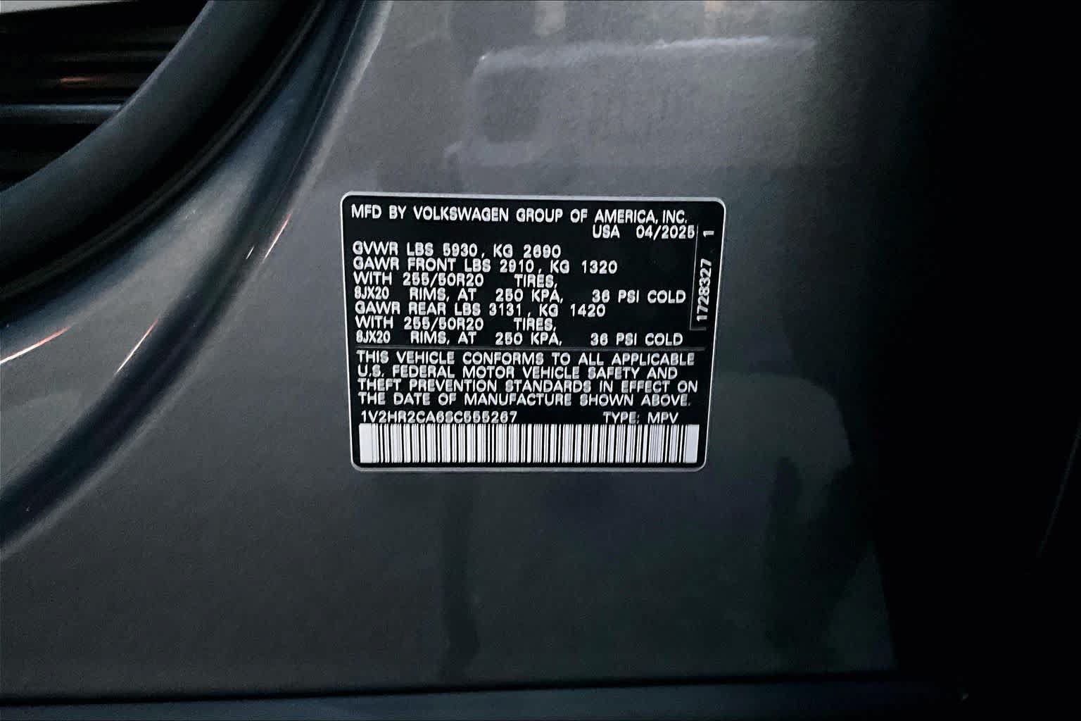 Used 2025 Volkswagen Atlas SE AWD/4WD image 31