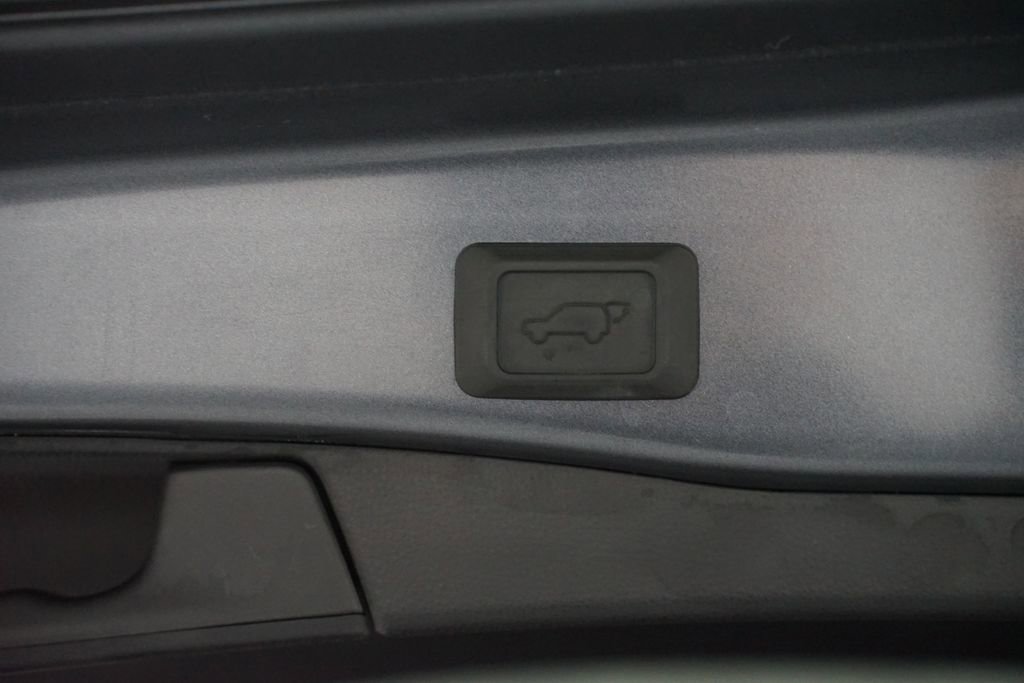 Used 2024 Toyota RAV4 XLE w/ Convenience Package image 35