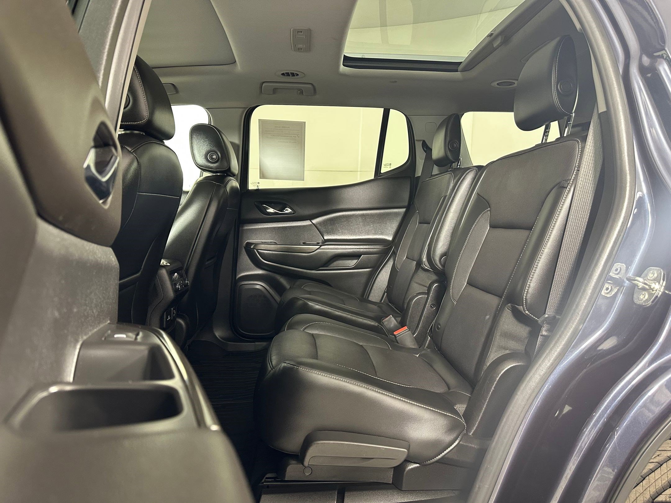 Used 2019 GMC Acadia SLT image 12
