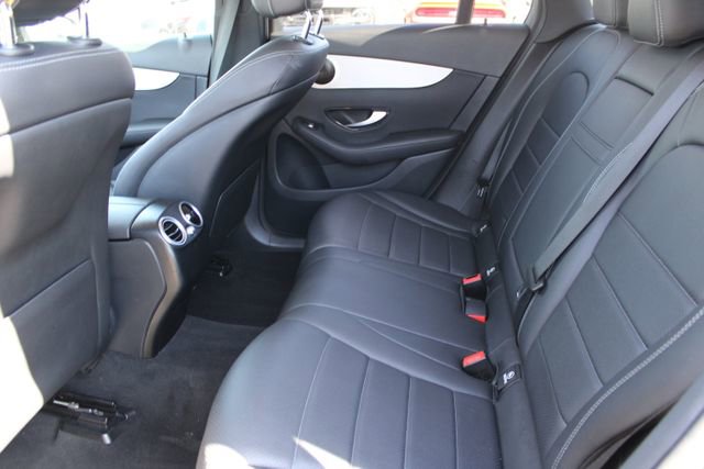 Used 2021 Mercedes-Benz GLC 300 image 33