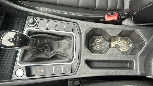 Used 2022 Volkswagen Jetta SE image 13