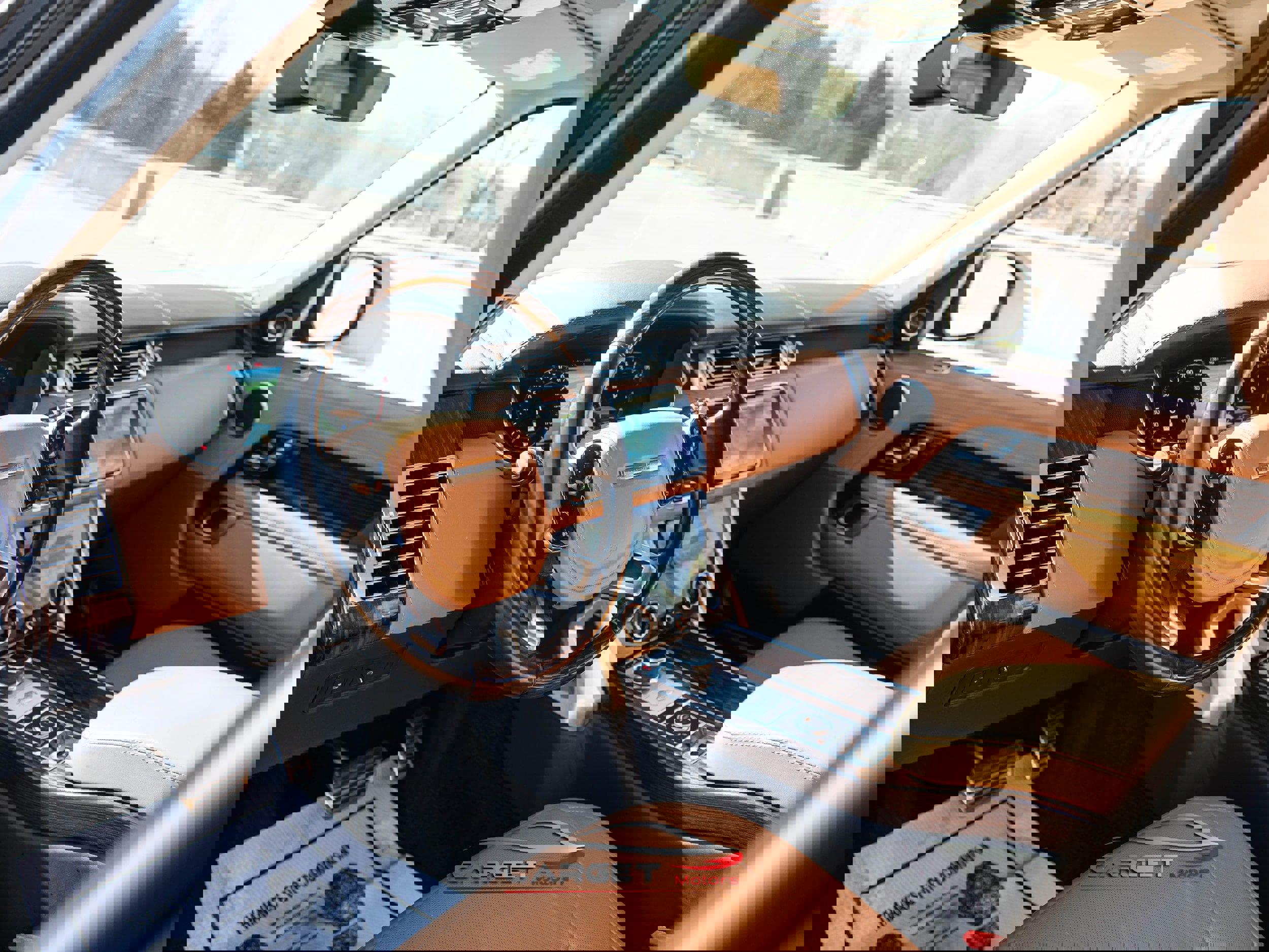 Used 2019 Land Rover Range Rover Autobiography image 12