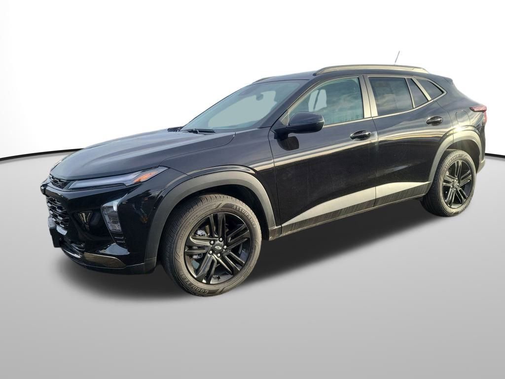 Used 2025 Chevrolet Trax ACTIV image 2