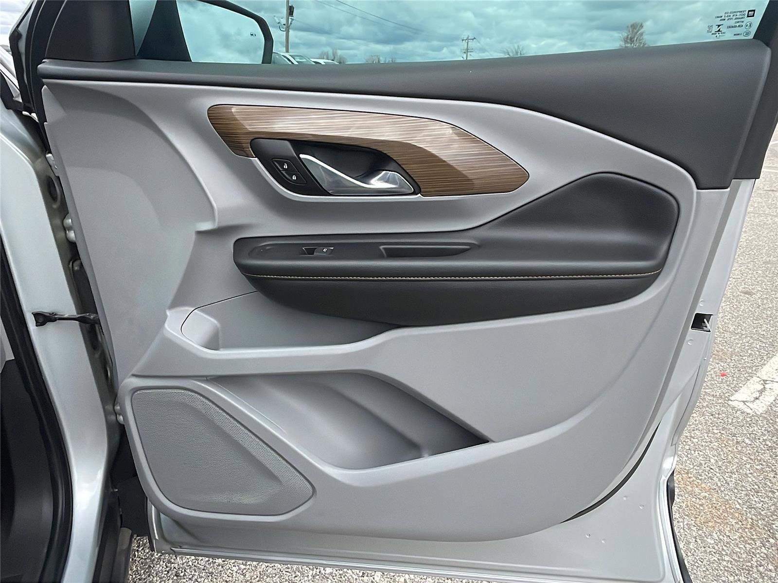 Used 2019 GMC Terrain SLE w/ Driver Convenience Package image 13