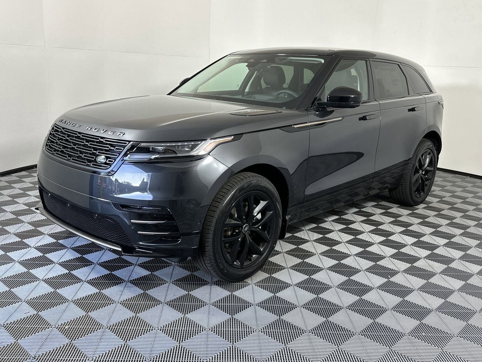 New 2025 Land Rover Range Rover Velar Dynamic SE