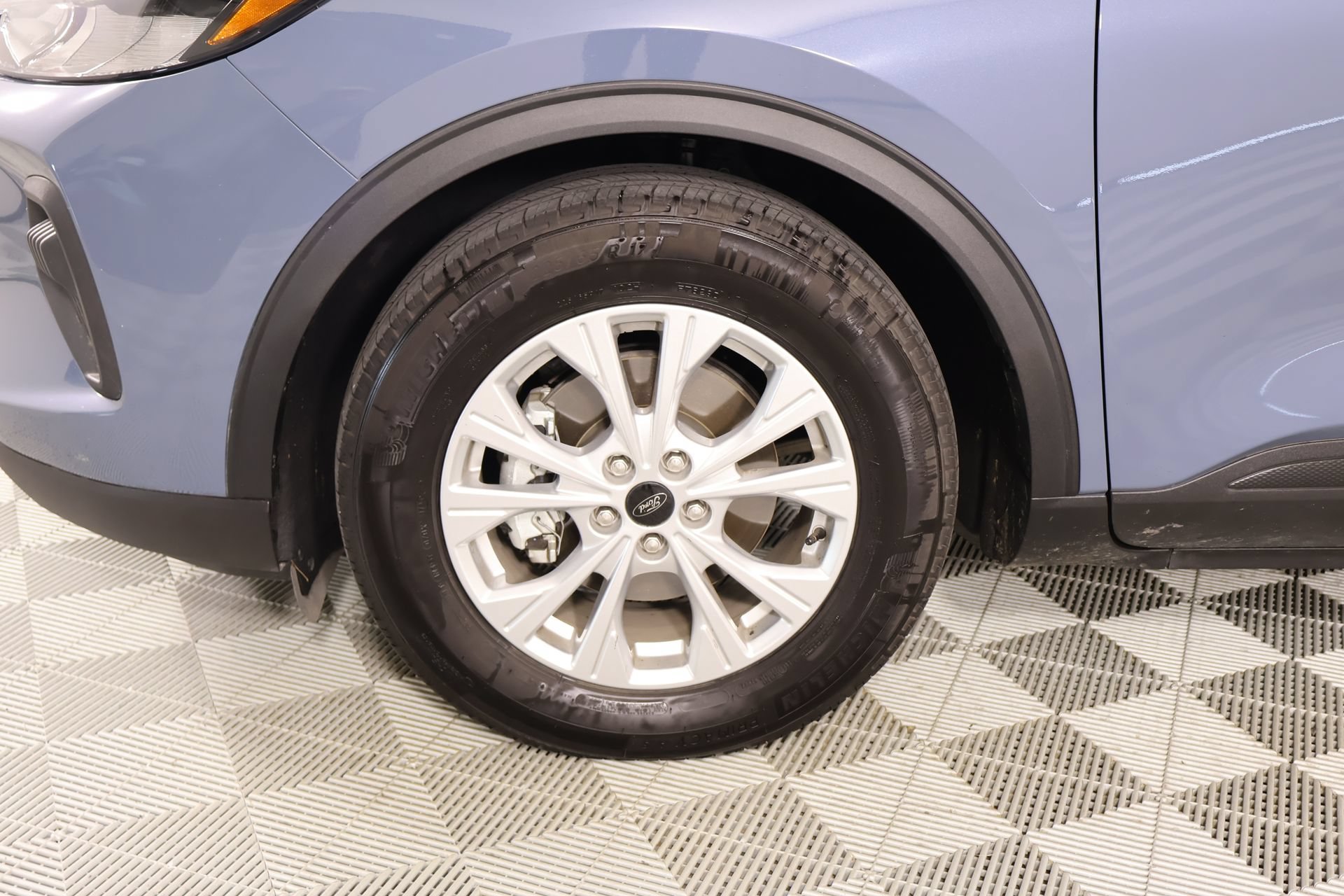 Used 2023 Ford Escape Active w/ Cold Weather Package FWD image 17
