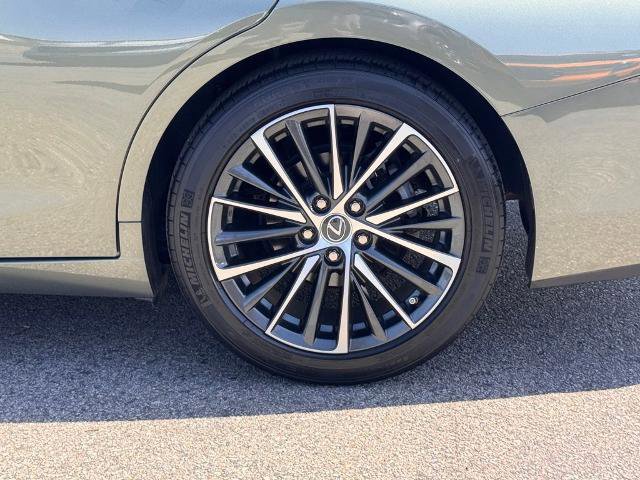 Used 2023 Lexus ES 350 w/ Premium Package FWD image 15