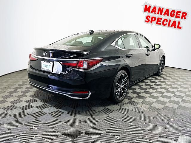 Used 2024 Lexus ES 300h w/ Premium Package image 8
