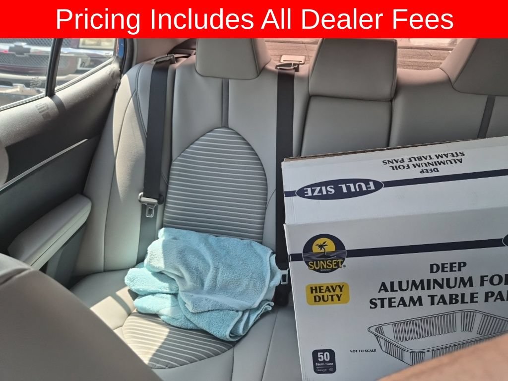 Used 2020 Toyota Camry SE FWD image 10