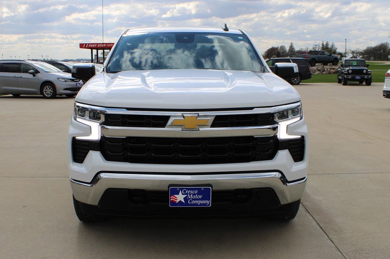 Used 2025 Chevrolet Silverado 1500 LT w/ Work Truck Package AWD/4WD image 2