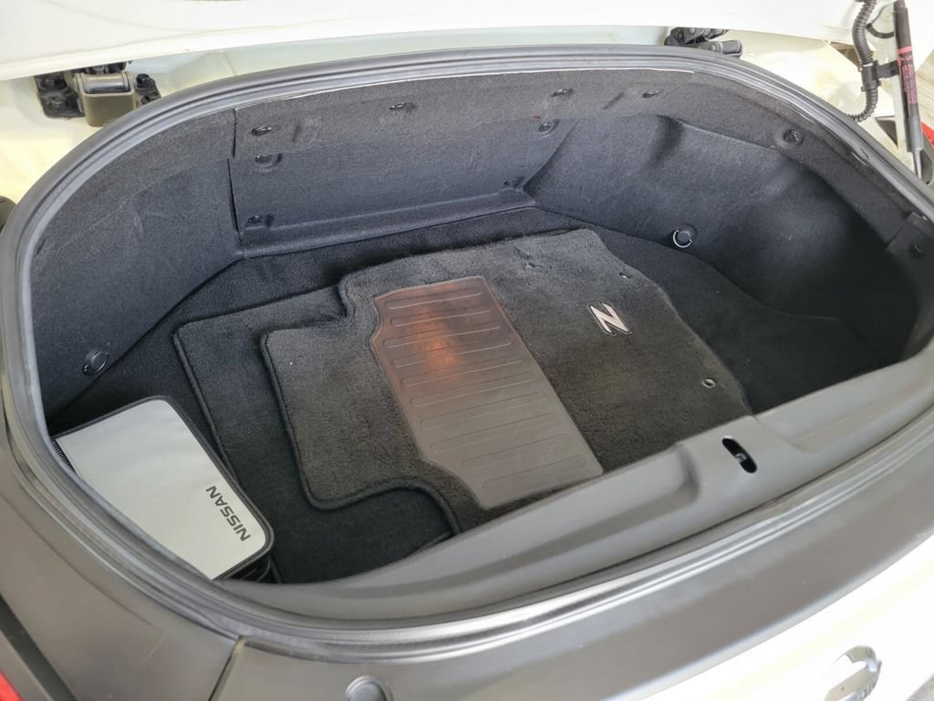 Used 2013 Nissan 370Z Roadster RWD image 13