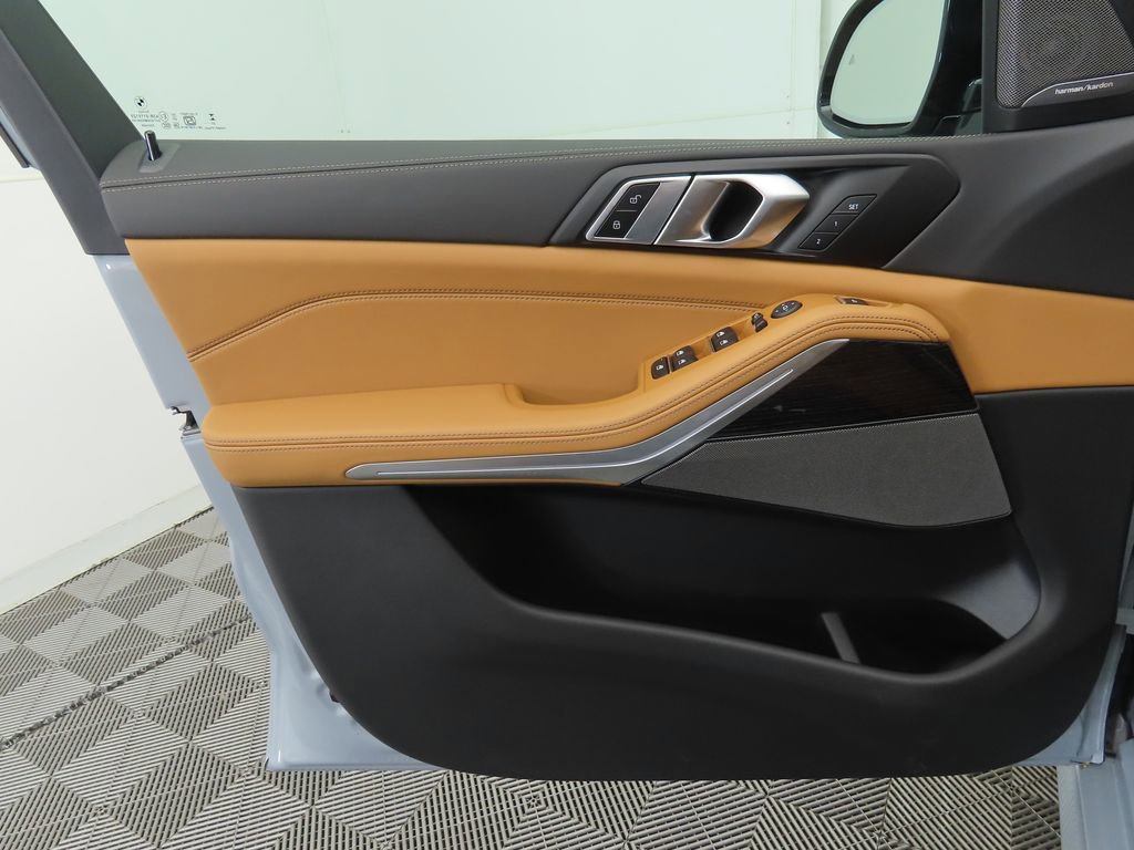 New 2026 BMW X5 sDrive40i w/ M Sport Package image 24