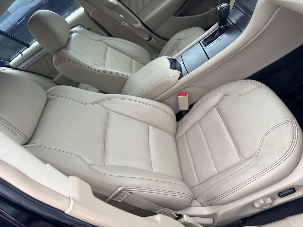 Used 2016 Ford Taurus SEL FWD image 34