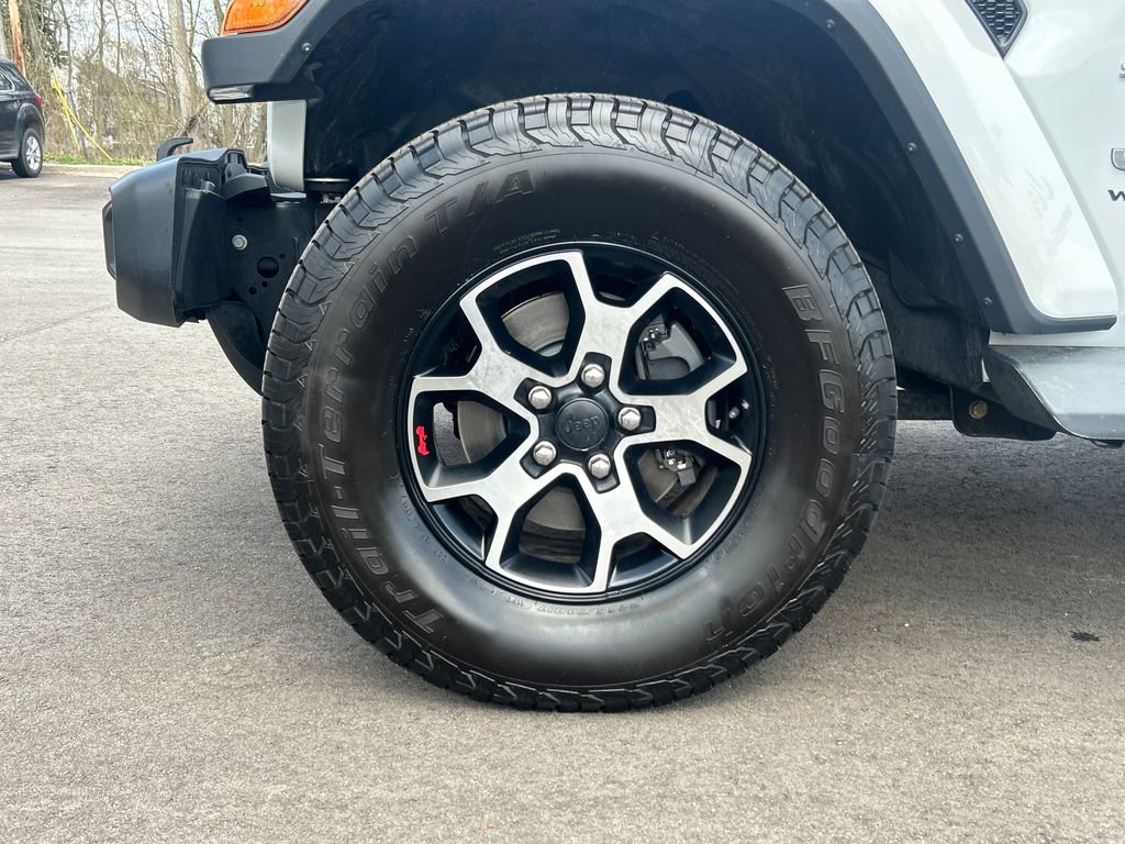 Used 2019 Jeep Wrangler Unlimited Sahara AWD/4WD image 10