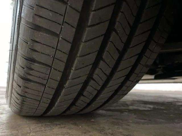 Used 2018 Tesla Model S 75D image 93