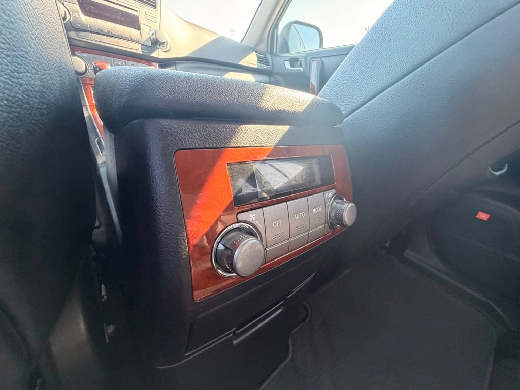 Used 2012 Toyota Highlander Limited FWD image 17