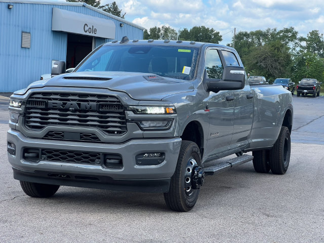 New 2027 RAM 3500 Big Horn AWD/4WD image 36