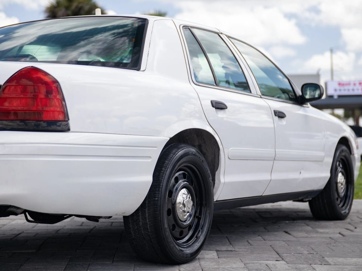 Used 2008 Ford Crown Victoria Police Interceptor RWD image 15