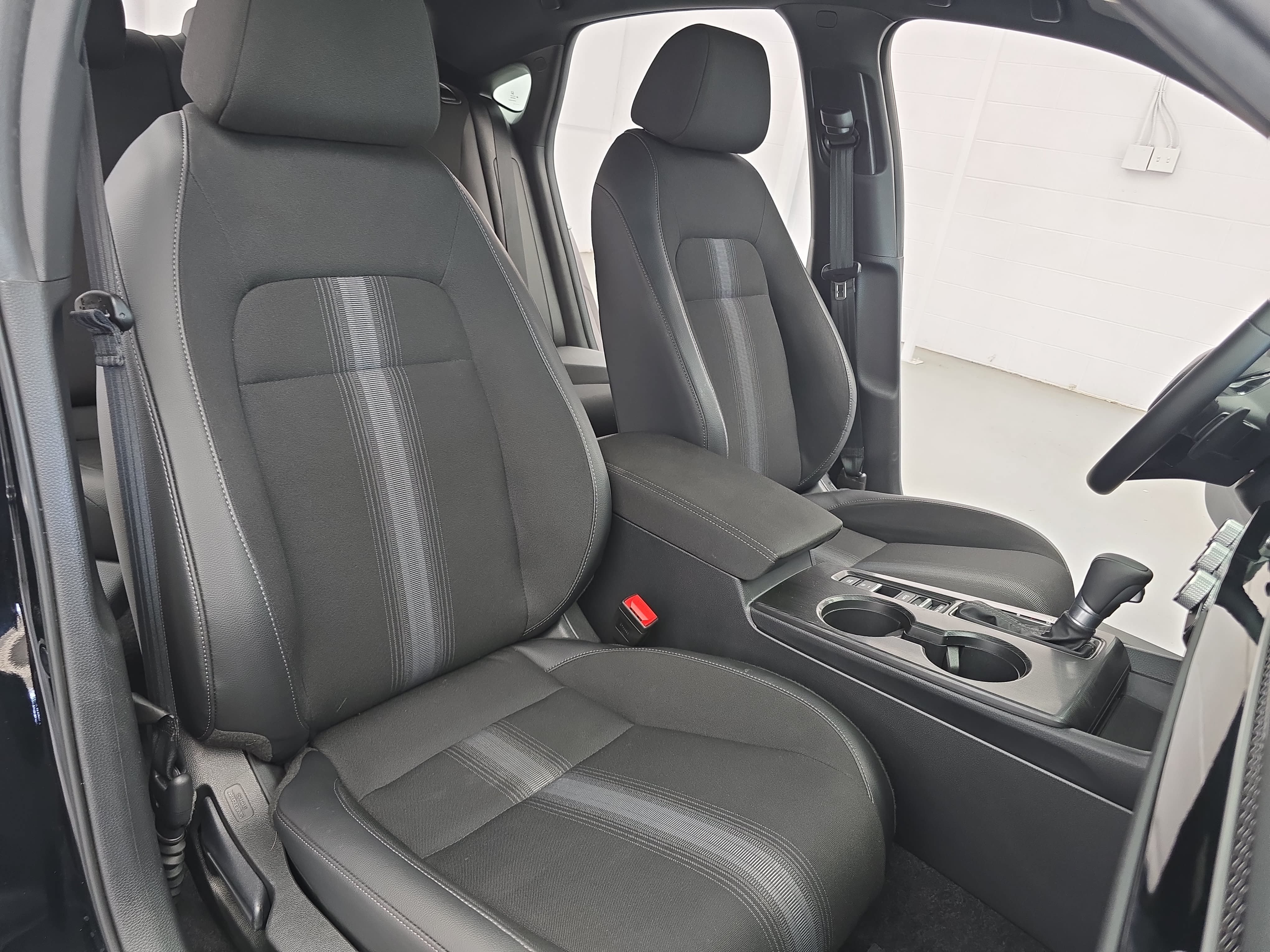 Used 2025 Honda Civic Sport image 10