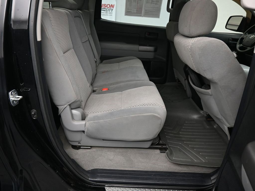 Used 2011 Toyota Tundra 4x4 CrewMax image 12