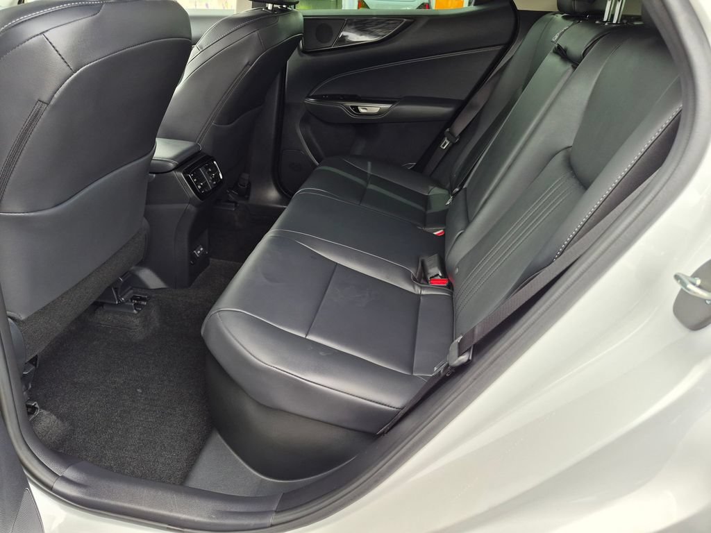 Used 2025 Lexus NX 350h AWD w/ Accessory Package (2T) image 35