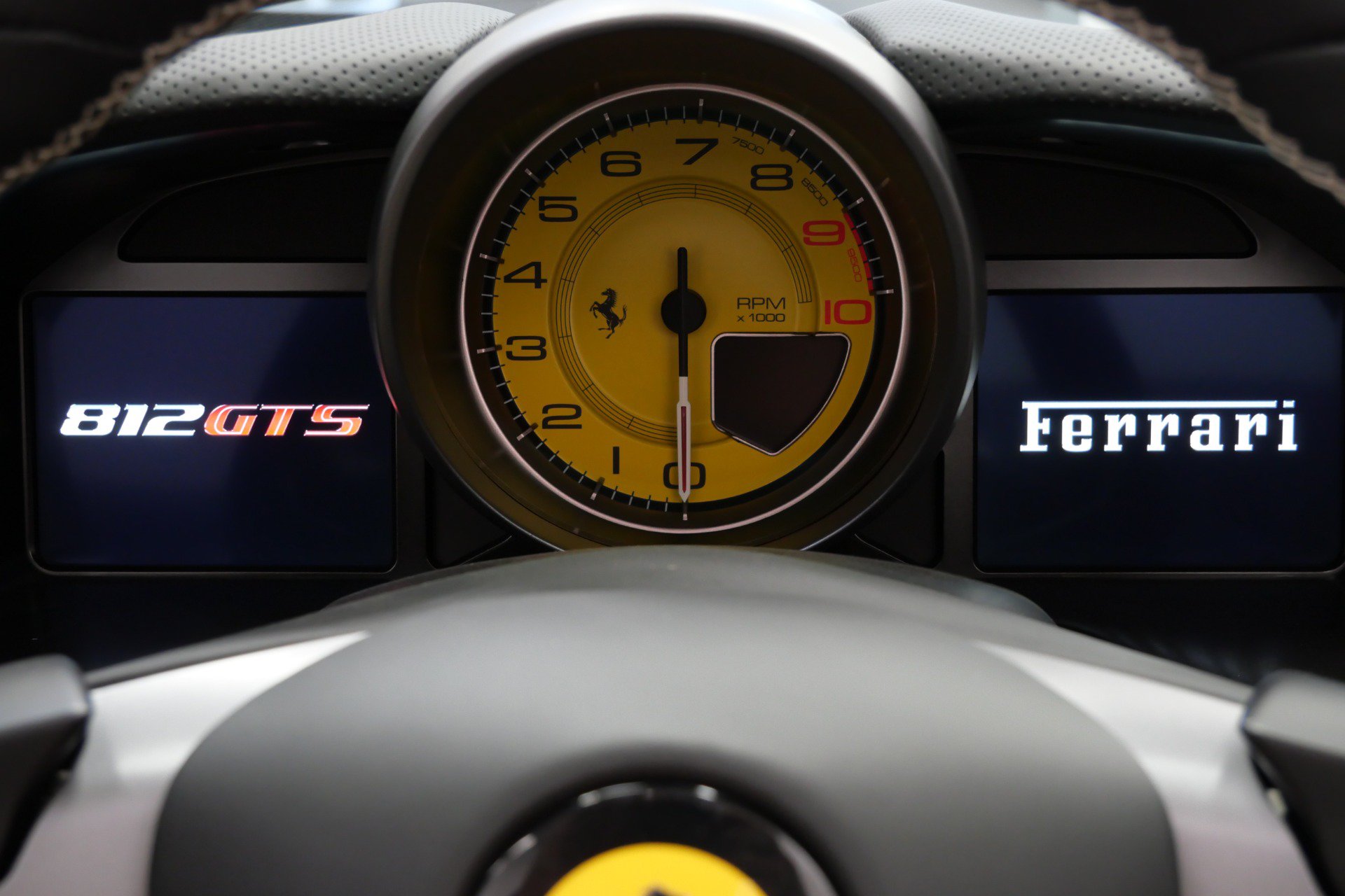 Used 2021 Ferrari 812 GTS RWD image 34