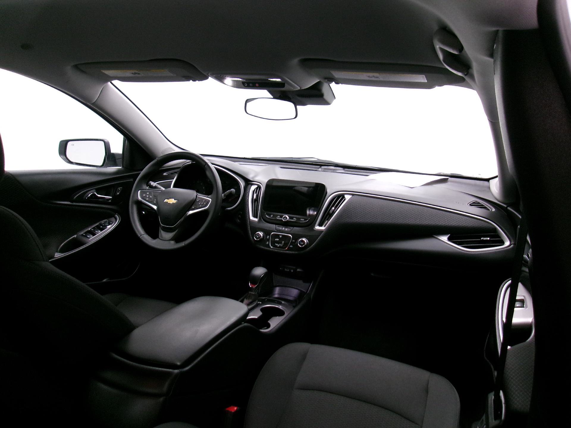 Certified 2025 Chevrolet Malibu RS image 3