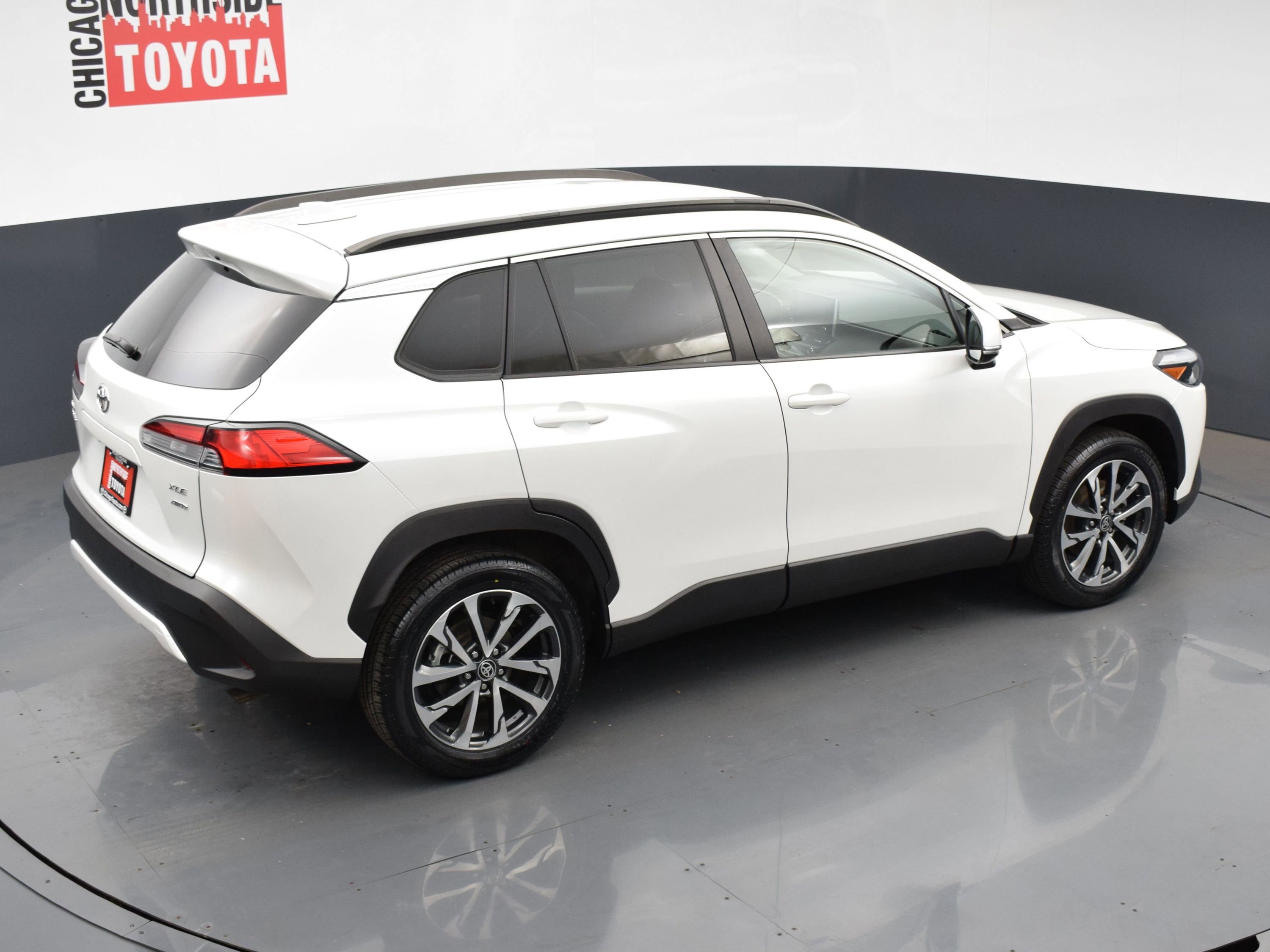 Used 2022 Toyota Corolla Cross XLE image 21