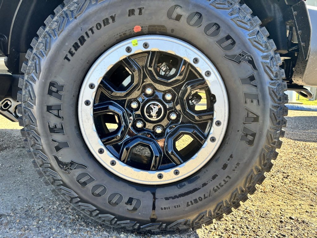 New 2025 Ford Bronco Outer Banks w/ Sasquatch Package image 9