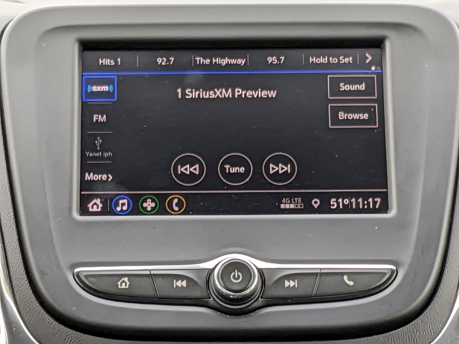 Used 2021 Chevrolet Equinox LT image 19