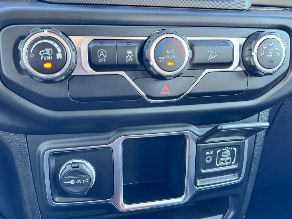 Used 2020 Jeep Wrangler Unlimited Sport image 22