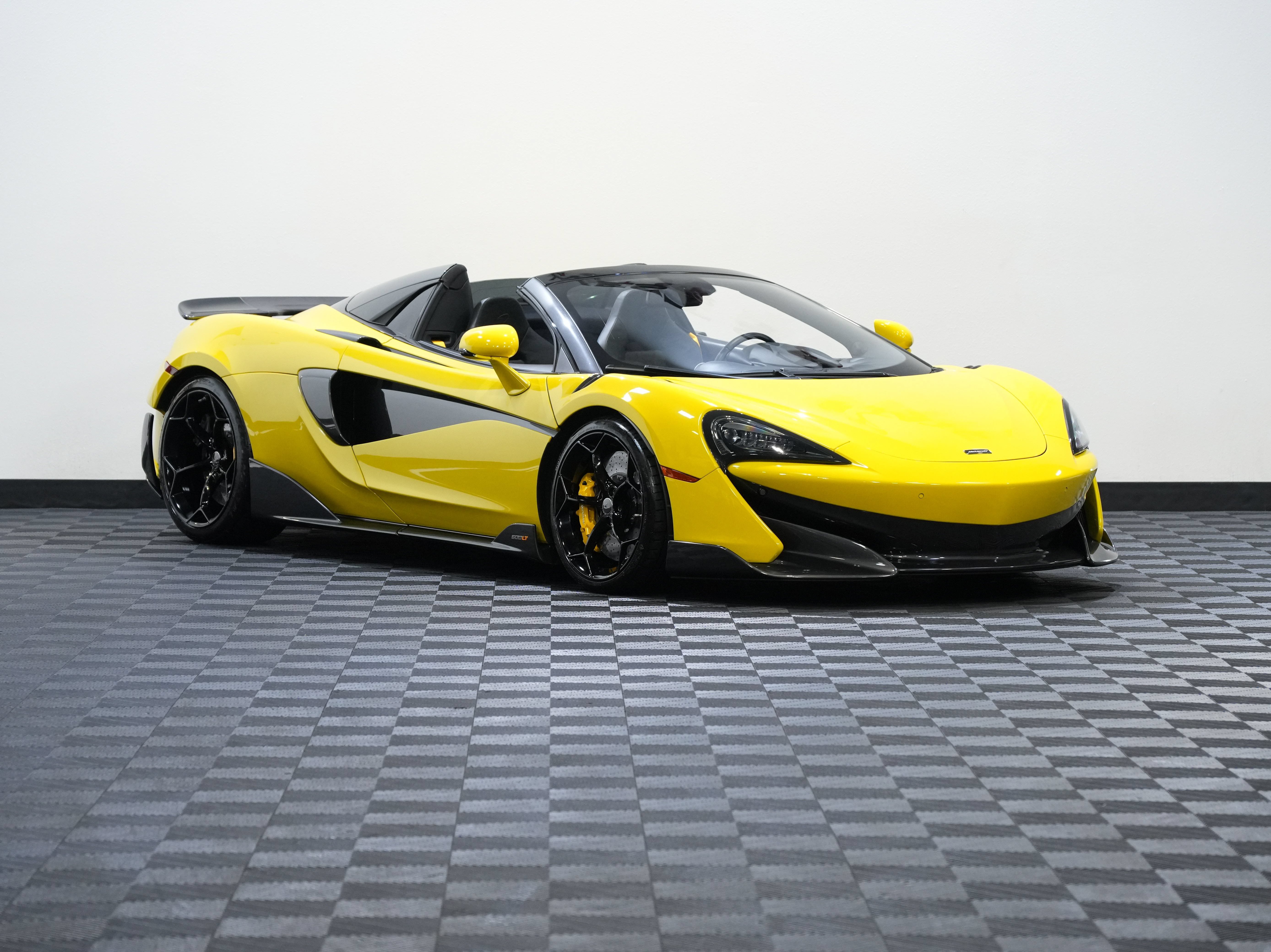 Used 2020 McLaren 600LT Spider RWD image 5