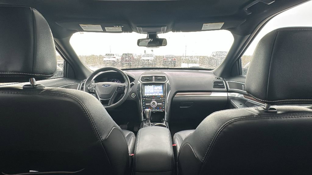 Used 2018 Ford Explorer Limited w/ Equipment Group 301A FWD image 29