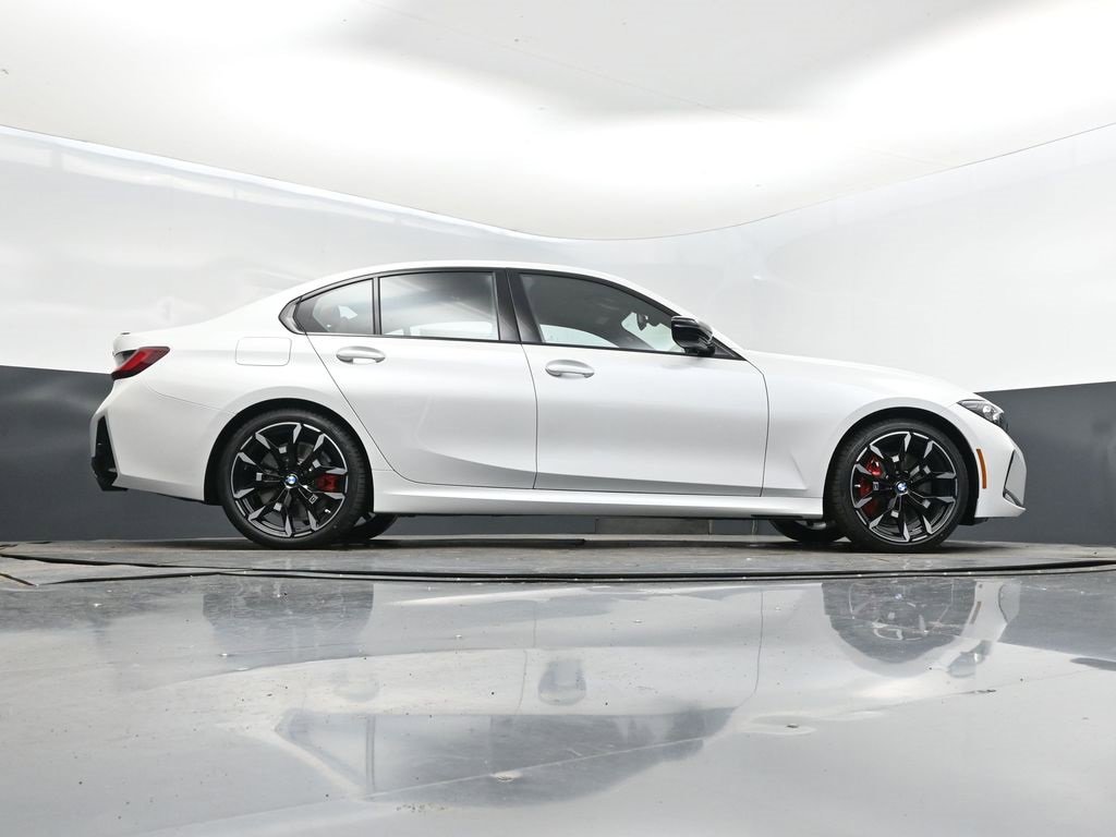 New 2026 BMW 330i Sedan w/ M Sport Package image 42