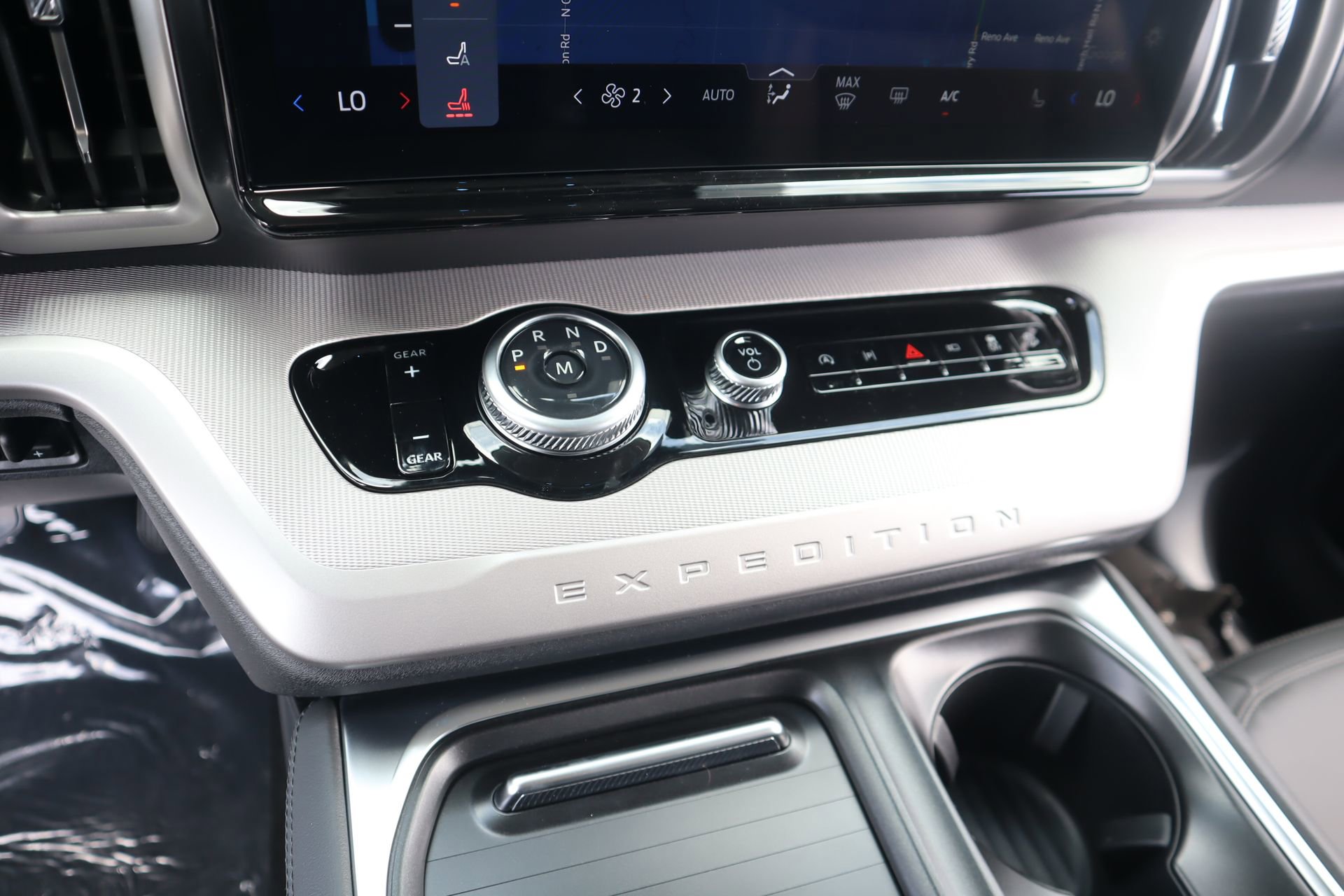 New 2026 Ford Expedition Active AWD/4WD image 9