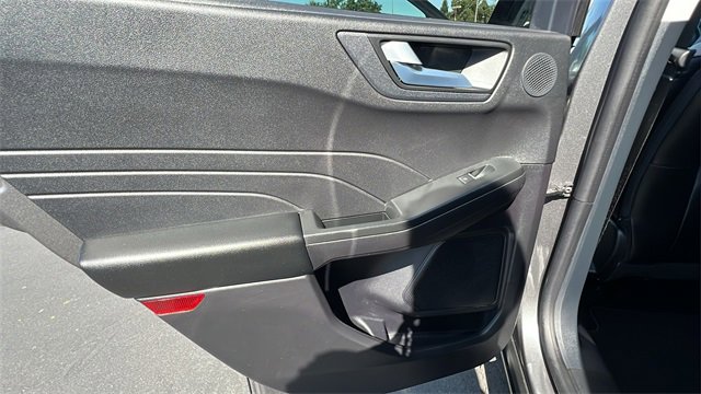 Used 2022 Ford Escape SEL w/ Technology Package image 14