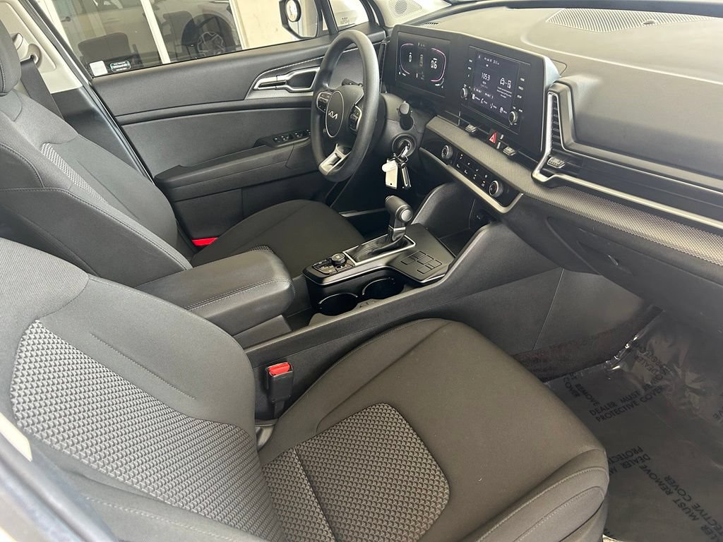 Used 2024 Kia Sportage LX FWD image 23