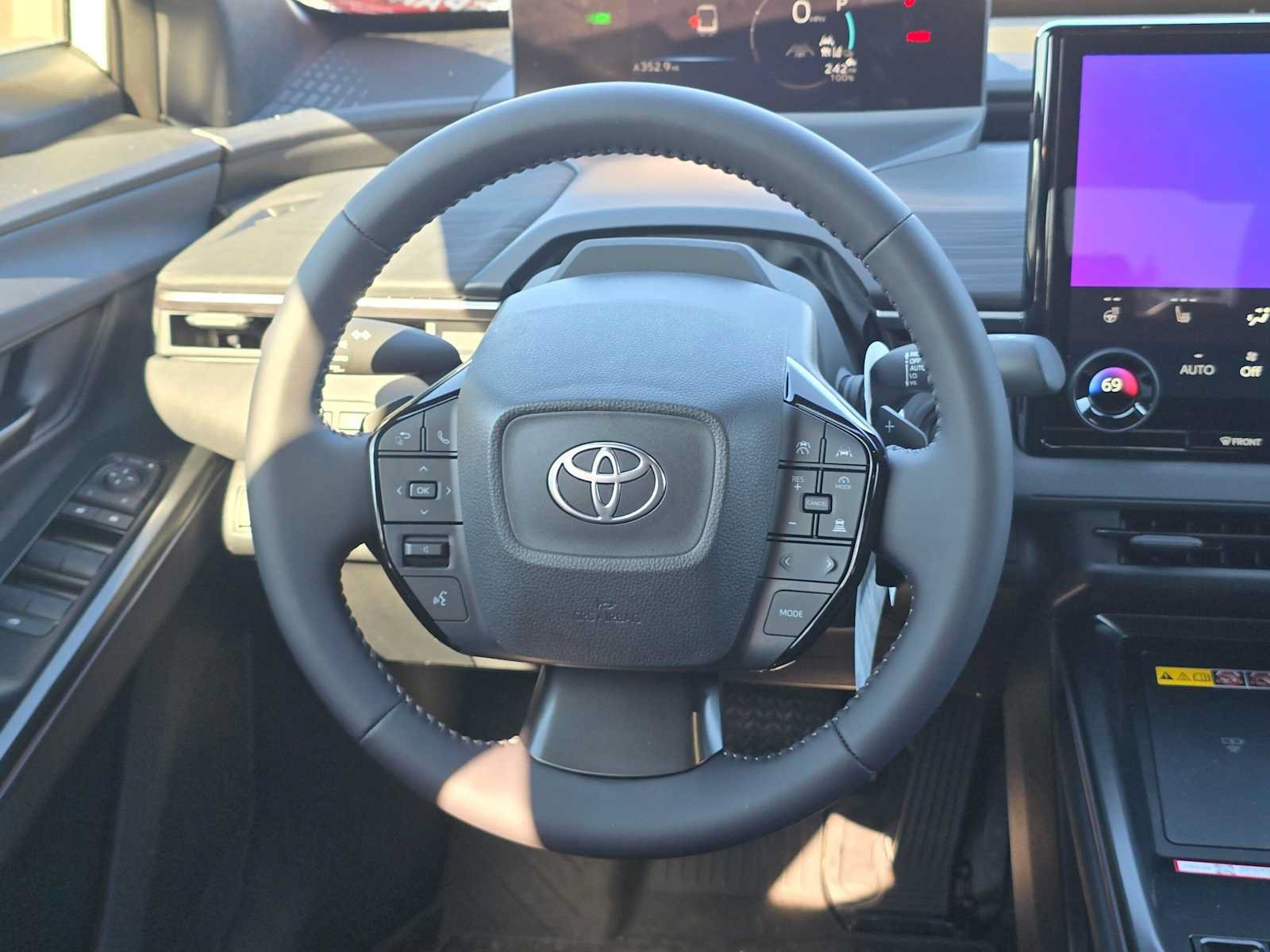 New 2026 Toyota C-HR AWD/4WD image 19