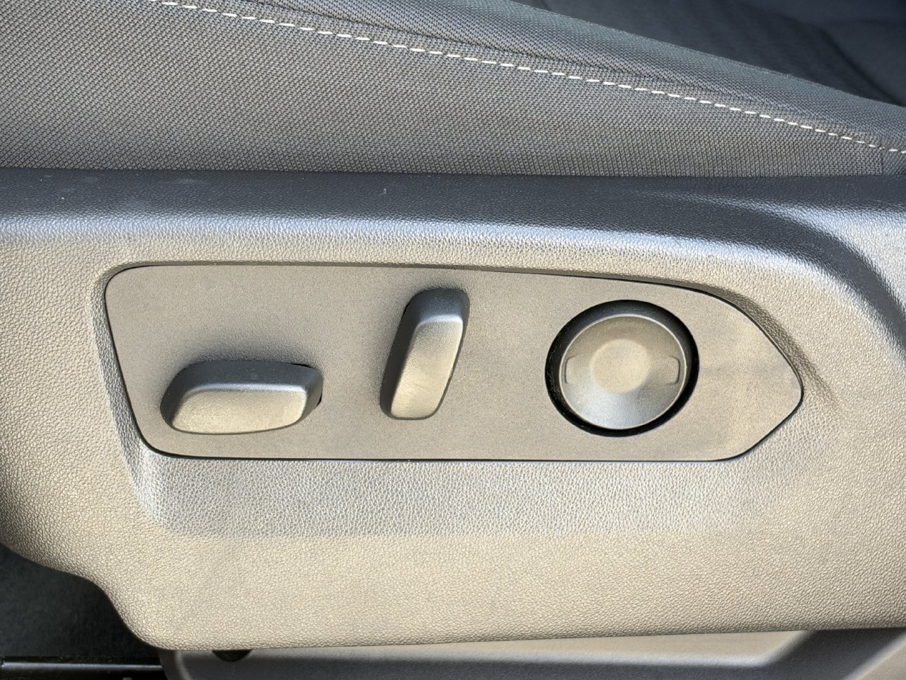 Certified 2024 Chevrolet Silverado 1500 Custom w/ LPO, Dark Essentials Package RWD image 24