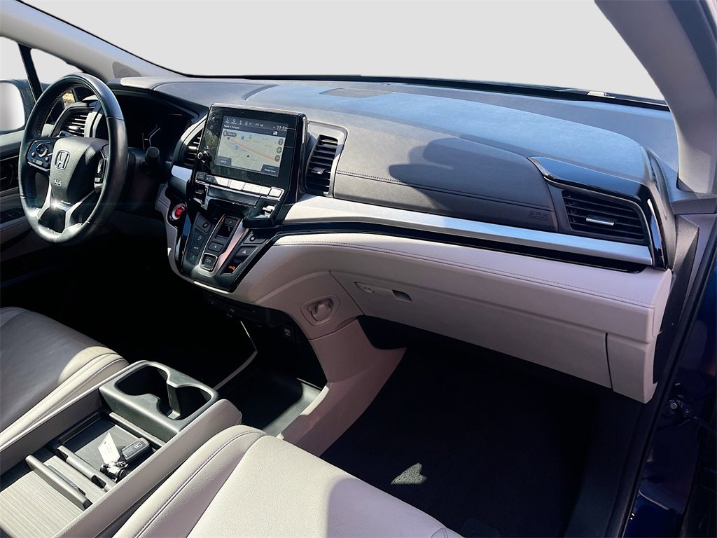Used 2023 Honda Odyssey Touring image 32