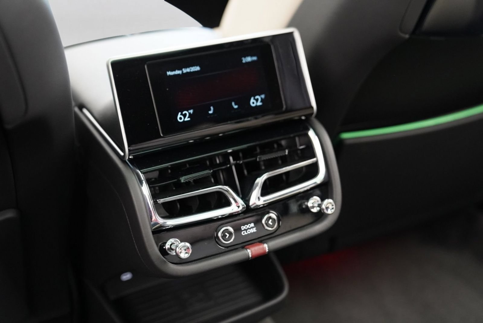 New 2026 Bentley Bentayga Extended Wheelbase AWD/4WD image 26