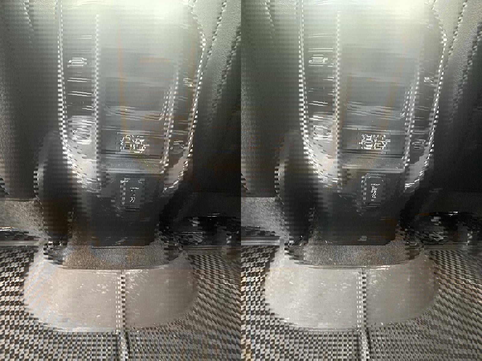 Used 2020 RAM 1500 Laramie image 39