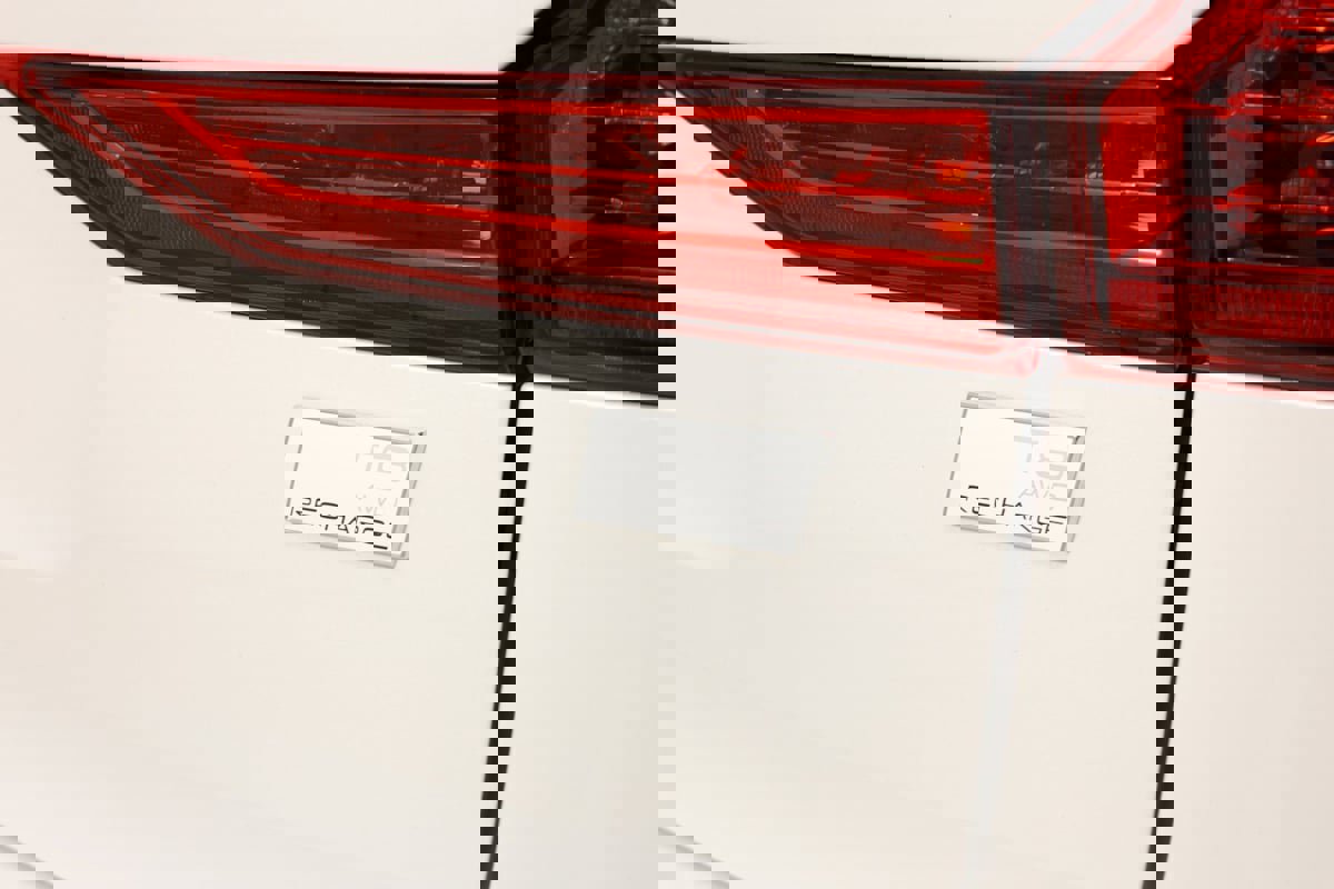 Used 2024 Volvo XC60 T8 Core image 43