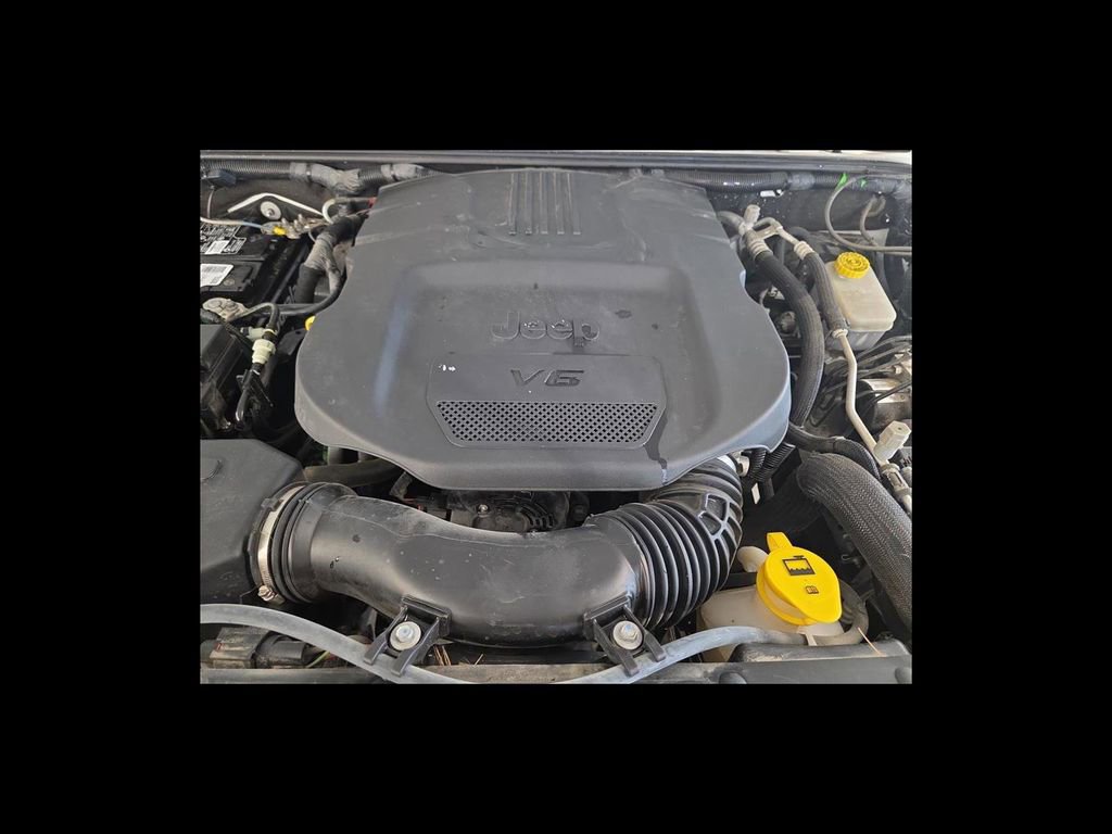 Used 2018 Jeep Wrangler Unlimited Sport S image 21