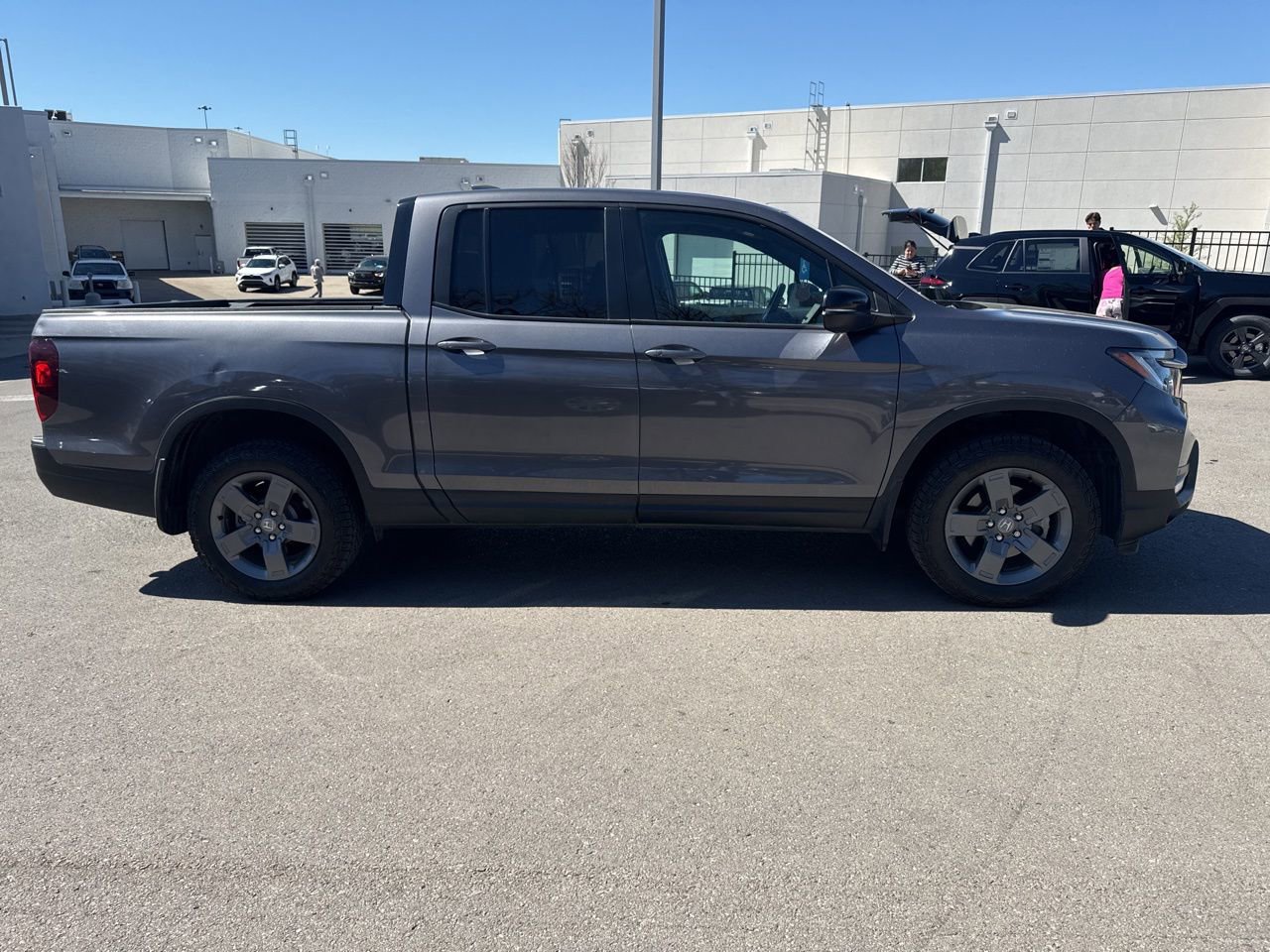 Used 2025 Honda Ridgeline TrailSport image 3