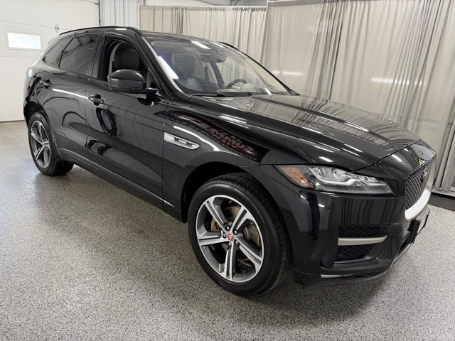 Used 2020 Jaguar F-PACE R-Sport image 3